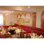 Hotel Altneudoerflerhof 3*