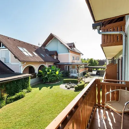 Hotel Altneudoerflerhof