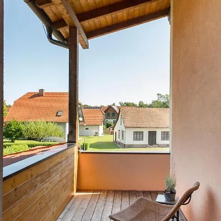 Altneudörflerhof 3*