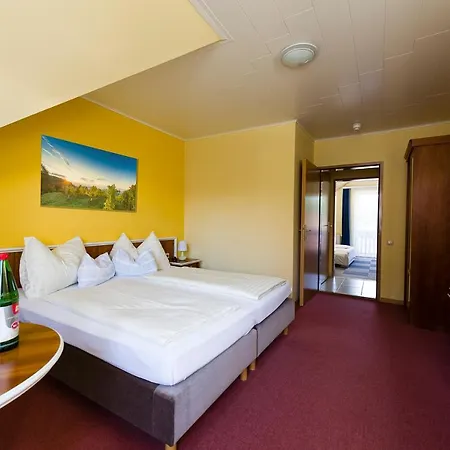 Altneudörflerhof Hotell 3*