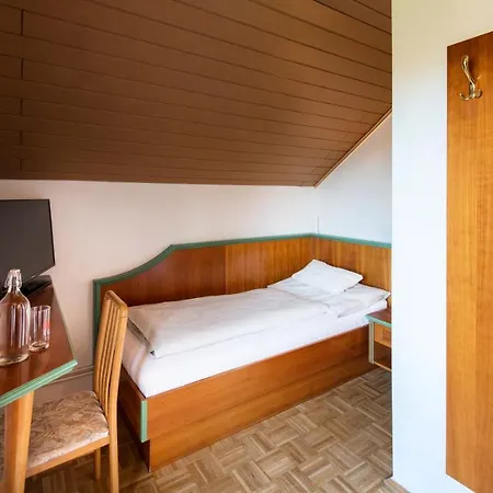 Hotell Altneudörflerhof 3*