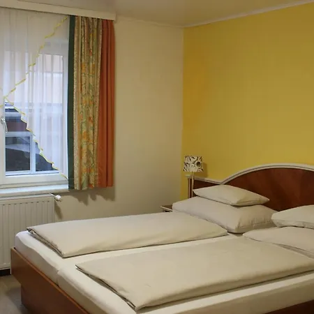 Altneudörflerhof 3*