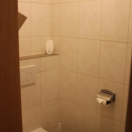 Altneudörflerhof 3*