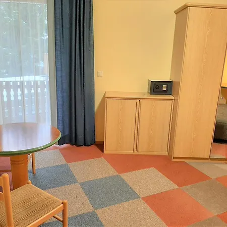 Altneudörflerhof Hotell 3*