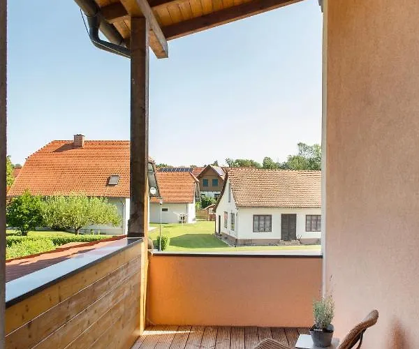 Altneudörflerhof 3*