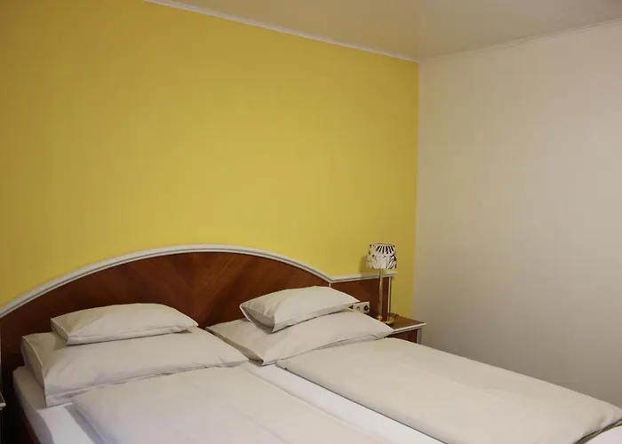 Altneudörflerhof 3*